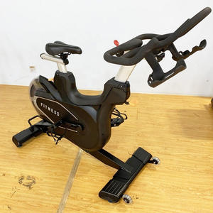 Vélos d'exercice stationnaires, équipement <span class=keywords><strong>cardio</strong></span> commercial, équipement de fitness en gros, vélo de spinning à résistance magnétique avec <span class=keywords><strong>compteur</strong></span> - Product Image 4