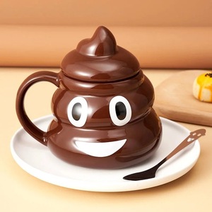 Mug en céramique 3D à dessin animé, vente chaude, <span class=keywords><strong>tasse</strong></span> à café amusante en forme de caca, cadeau <span class=keywords><strong>humoristique</strong></span> personnalisé - Product Image 3