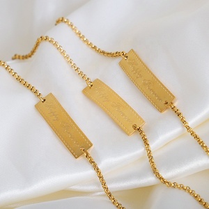 <span class=keywords><strong>Pulsera</strong></span> de Diseño Cuadrado de Acero Inoxidable, Elegante y Lujosa, con Letras en Inglés, Joyería de Alta Gama y Romántica - Product Image 3