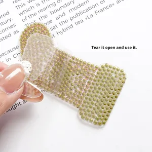 Nouvel autocollant thermocollant en strass pour sapin de Noël, bonhomme en pain d'épices, chaussettes de neige, patch pour accessoires de bricolage pour chaussures, chapeaux et vêtements - Product Image 2