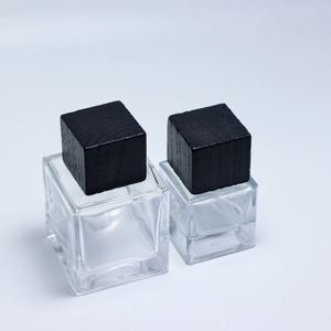 Flacon de parfum carré transparent de luxe pour homme, personnalisé, avec pulvérisateur à pompe, vide, 30ml, 50ml, 100ml, avec boîte - Product Image 2
