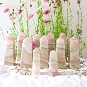 Vente en gros <span class=keywords><strong>de</strong></span> <span class=keywords><strong>piliers</strong></span> en agate arc-en-ciel naturelle polie à quatre faces pour <span class=keywords><strong>la</strong></span> décoration <span class=keywords><strong>de</strong></span> <span class=keywords><strong>la</strong></span> maison - Product Image 4