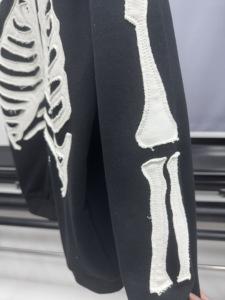 <span class=keywords><strong>Felpa</strong></span> Personalizzata di Alta Qualità con Ricamo 400GSM, <span class=keywords><strong>Felpa</strong></span> con Cappuccio Oversize con Ricamo Teschio per Uomo - Product Image 4