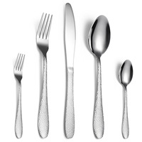 Vente en gros Logo personnalisé Restaurant Fourchette Cuillère Couteau Ensemble de couverts à manche martelé en acier inoxydable pour mariage