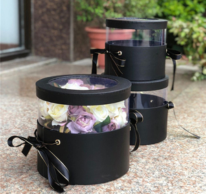 Boîte de fleurs fraîches pour la fête <span class=keywords><strong>des</strong></span> mères avec ruban, fleurs rose vif, boîte cadeau ronde de luxe avec couvercle et fenêtre pour <span class=keywords><strong>livraison</strong></span> - Product Image 2