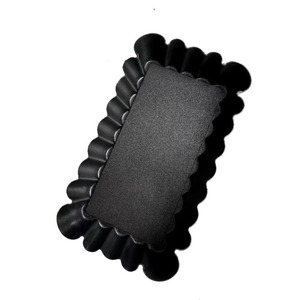 Rectangular Non Stick Tart Pan For Fruit Pie Baking With Scalloped Edge Design Black Color Oven Safe - Product Image 3
