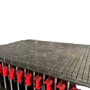 Machine de production de caillebotis en FRP