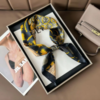Foulard Carré Femme Nouveauté Printemps en Satin Imprimé de Couleur 70cm * 70cm – Mode Luxe, Vente en Gros