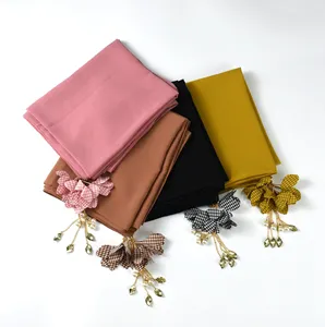 Schal für kleine Stoff Seide hochwertige Hijab und passende Unter kappe Pulver Krepp Satin Design Mode magnetische Kopftuch