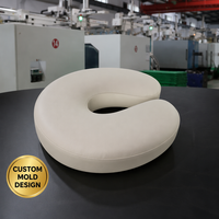 Coussin de soutien facial ergonomique en forme de croissant de lune blanc cassé, rembourré et épais, pour le cou et la tête, pour table de massage et spa, moulé par injection, OEM