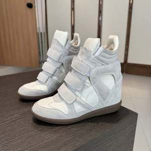 Botas de boxeo de cuero con tacón interior elevado para mujer, botines cortos de invierno, estilo deportivo, botas casuales para mujer, Lulu - Product Image 1