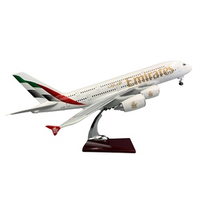 Maquette d'<span class=keywords><strong>avion</strong></span> A380 Emirates à double <span class=keywords><strong>porte</strong></span> avec lumières et roues, décoration d'<span class=keywords><strong>avion</strong></span> statique simulée - Product Image 5