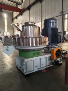 Machine à granulés de biomasse à double matrice annulaire Taichang 1 tonne/heure / Machine à granulés de sciure de <span class=keywords><strong>bois</strong></span> / <span class=keywords><strong>Moulin</strong></span> à granulés de paille et de coques de riz à moteur - Product Image 5