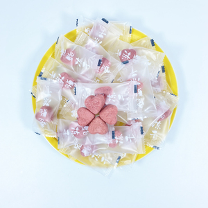 Golosinas Liofilizadas para Gatos al por Mayor, Galletas de Arándanos con Alto Contenido de Proteínas en Forma de Corazón para Todas las Etapas de la Vida - Product Image 1