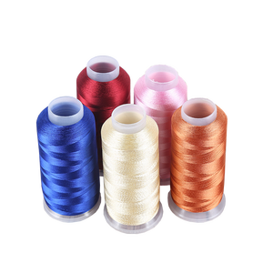120D/2 5000m alta tenacidad 100% poliéster Hilo filamento bordado hilo mercerizado y teñido para uso en máquinas de coser - Product Image 1