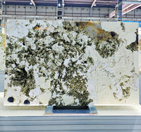 Dalle de granit vert Calcite Panduora du Brésil de luxe, translucide rétroéclairée, pour mur d'accentuation, plan de travail et îlot en granit vert Patagonia