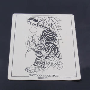 แผ่นสีพิมพ์ลายสำหรับฝึกสักบนผิวด้านเดียวเครื่องมือสำหรับผู้เริ่มต้นการ<span class=keywords><strong>สัก</strong></span>ผิวปลอมขนาดเล็กพร้อมดีไซน์ - Product Image 1