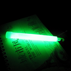 Bâtons lumineux fluorescents de 6 pouces, lot de bâtons lumineux, jouet pour enfants pour les fêtes - Product Image 6