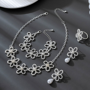 Ensemble de bijoux pour femmes en or plaqué or, avec fleurs creuses, collier, bague, bracelet, pour fête, mariage, 4 pièces, bijoux en perles d'or pour femmes - Product Image 6