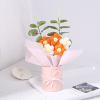 Bouquet de fleurs en tricot miniature fait main, cadeau pour la Saint-Valentin, la remise des diplômes, la fête des mères, bouquet de fleurs au crochet