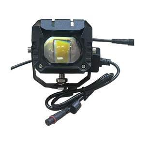 Diseño de cuerpo de aluminio de disipación de calor fuerte, otros focos de decoración cerca de luces largas, foco ajustable para motocicletas - Product Image 1