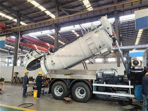 Camión de Succión de Aguas Residuales ISUZU GIGA 6X4 de 18 Toneladas, Camión Cisterna con Bomba de Vacío de 10 Toneladas, Conducción Derecha - Product Image 5