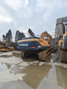 Machinerie de construction d'occasion : Excavatrice Hyundai 300LC-9S – Composants essentiels : Moteur, Boîte de vitesses, Pompe, PLC – Poids opérationnel de 30 tonnes - Product Image 6