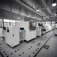 Machine de fabrication de composants électroniques entièrement automatique et machine de fabrication de circuits imprimés à led pour machine de fabrication de lampes à led