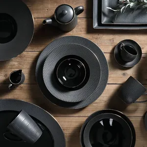 Prato preto estilo japonês Ware Conjunto De Jantar Gold Rim Restaurant Louça De Cerâmica