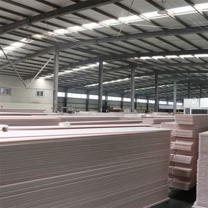 Panneaux de plafond en <span class=keywords><strong>PVC</strong></span> modernes certifiés CE, imperméables, résistants au feu, décoratifs, pour la décoration intérieure et commerciale. - Product Image 6