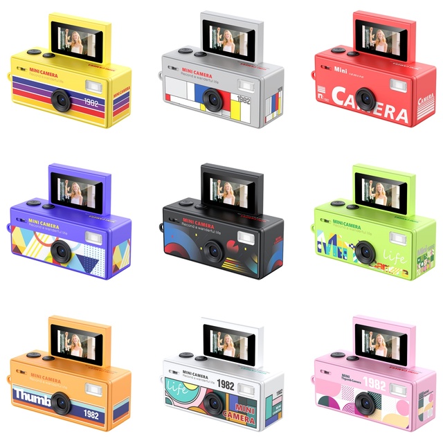 Vintage Style Mini Pocket Thumb Camera Flip Selfie Screen Retro Filter Mini Keychain Camera with Flash for Travel Vlog Gift