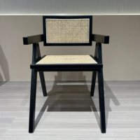 Chaise en bois moderne avec accoudoirs, chaise en rotin