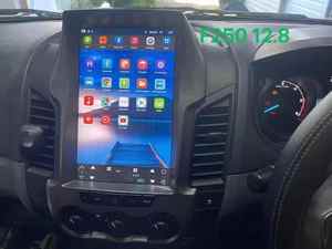 เครื่องเล่นมัลติมีเดียติดตั้งบนแผงหน้าปัด Ford F250 หน้าจอ IPS ขนาด 12.8 นิ้ว พร้อม GPS DVR USB ระบบ Android Auto หน้าจอสัมผัส ระบบนำทาง - Product Image 2