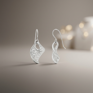 Boucles d'oreilles pendantes en argent sterling martelé torsadé style bohème - Product Image 2