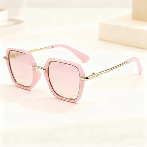 Gafas de Sol Cuadradas Extra Grandes Conchen, Protección UV400, Montura de PC, Unisex, Modernas, Protección Solar, para Viajes y Actividades al Aire Libre - Product Image 2