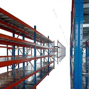 Système de rayonnage industriel robuste en acier, conception modulaire extensible, étagères empilables, roues réglables pour charge lourde - Product Image 3