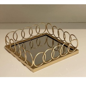 Nouvelle arrivée Plateau en métal et verre avec poignée en métal Plateaux décoratifs du fabricant et fournisseur indien - Product Image 1