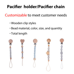 Porta Chupetes de Madera Personalizado con Logotipo, Libre de BPA, con Cadena Anticaída, Diseño Grabado con Láser, Marca COMPASS, Origen Zhejiang - Product Image 3