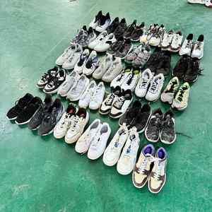 Baskets de sport pour hommes de marque chinoise, grandes tailles, style course sur piste et basketball, utilisées par les couples - Product Image 4