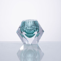 Vase en cristal à facettes hexagonales, décoration spirituelle pour l'autel de méditation et l'espace de guérison par les cristaux
