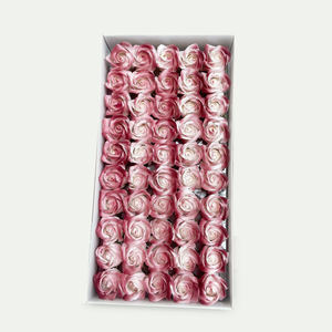 Jabón de <span class=keywords><strong>cabeza</strong></span> de flor grande de tres capas hecho a mano, rosa, Material grueso, efecto de salpicaduras de agua para Navidad, decoración del Día de San Valentín - Product Image 5
