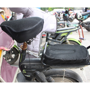 Housse de siège complète pour trottinette électrique Fulishu, en maille respirante, design nid d'abeille coloré arc-en-ciel - Product Image 3