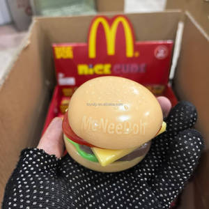 Nouveauté : Cube sensoriel anti-stress Schylling Squishy Fast Food Nice Cube en TPR à presser - Product Image 3