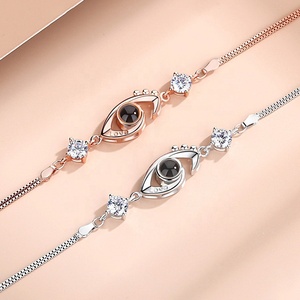 Drops-hipping Joyería personalizada Shopify Productos Pulsera <span class=keywords><strong>de</strong></span> mujer Ojo Pulsera <span class=keywords><strong>de</strong></span> proyección <span class=keywords><strong>de</strong></span> foto personalizada Joyería <span class=keywords><strong>de</strong></span> moda - Product Image 3