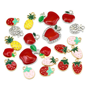 Colgantes con temática de frutas, dijes de aleación de zinc con forma de manzana, piña y fresa para hacer joyería DIY, accesorios unisex - Product Image 2