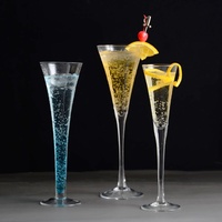 Ensemble de verrerie combinée personnalisée créative au design moderne gobelet à Martini populaire et pour verre à vin Champagne