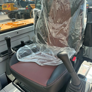 Excavadora sobre orugas pequeña HyundaiHX60G Venta Original Corea Cuatro hidráulico 6 toneladas Peso operativo 0,25 m Capacidad del cubo 36.8kW - Product Image 5