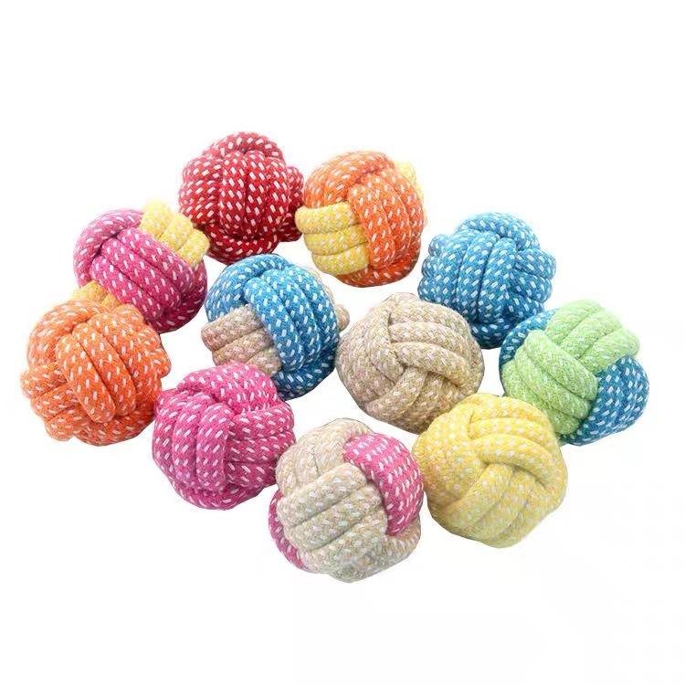 ลูกบอลเชือกถัก (สีสุ่ม)