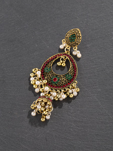 Boucles d'oreilles pendantes classiques vintage couleur or, boucles d'oreilles bohèmes pour femmes, clochettes de fleurs, perles, pompons, boucles d'oreilles Jhumka, bijoux indiens (KER823) - Product Image 3