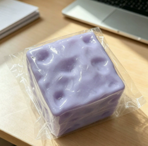 Jouet Squishy Géant en Silicone en Forme de Fromage, Super Épais, Anti-Stress, Jouet à Presser pour Enfants de 14 Ans et Plus - Product Image 6